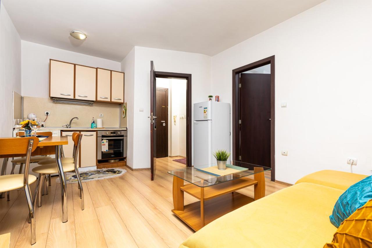 Lovely 1Bd Apartment Close To The Summer Theatre Plovdiv Exterior photo