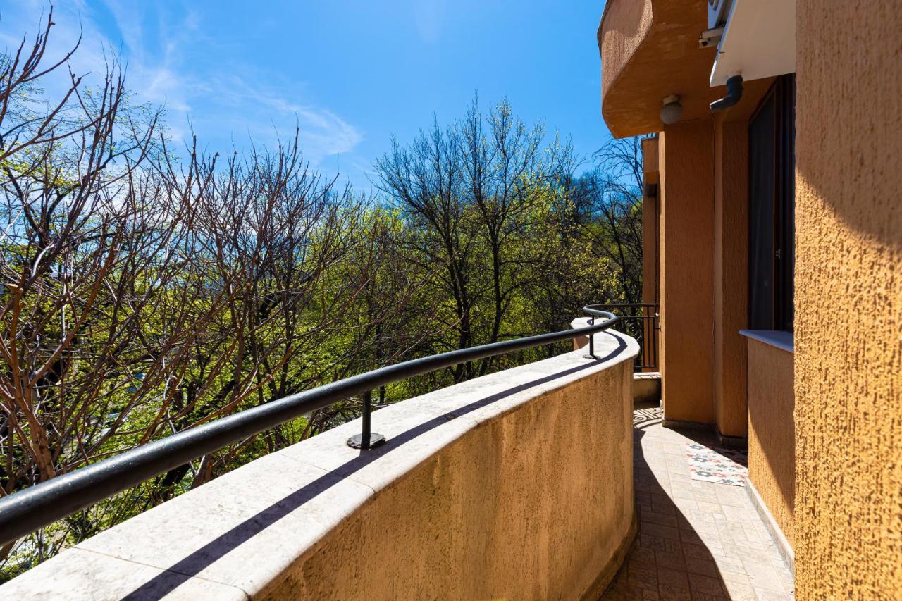 Lovely 1Bd Apartment Close To The Summer Theatre Plovdiv Exterior photo